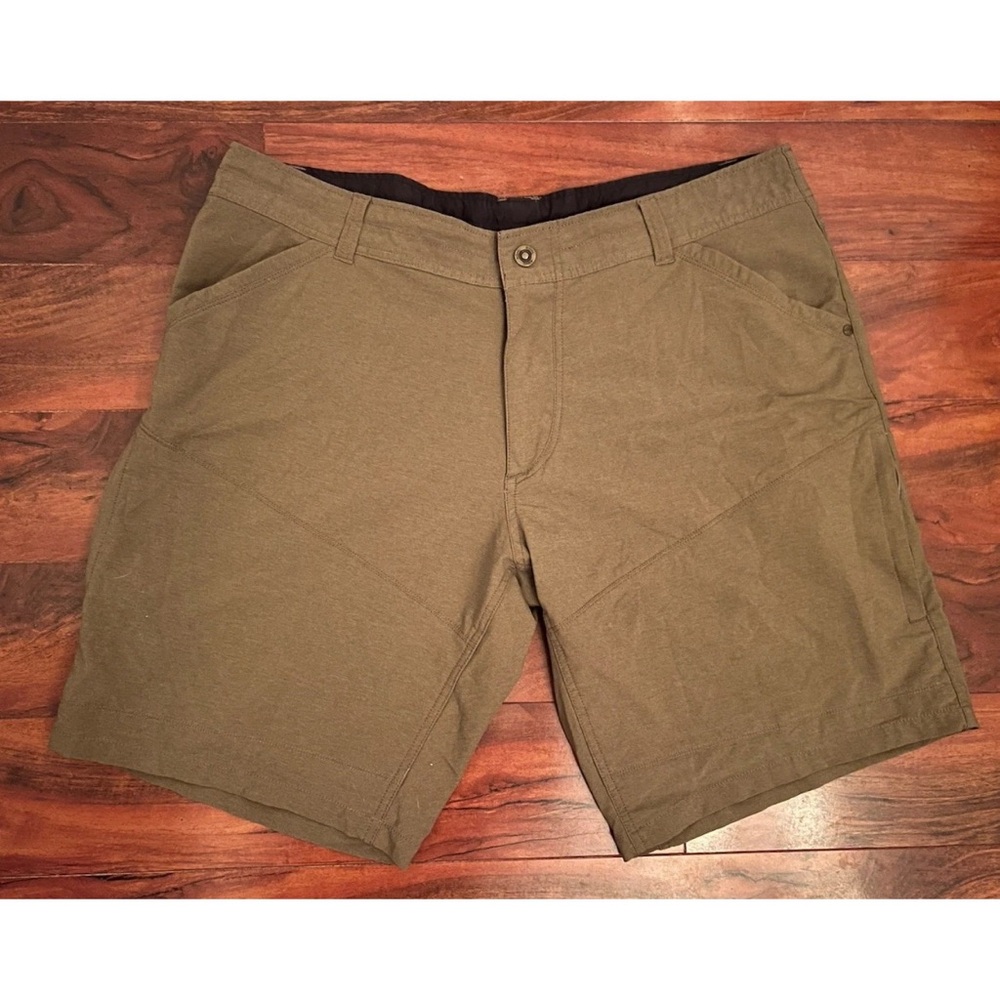 KUHL Shorts Men’s size 38 Dark Khaki Stretch Chino Cargo Hiking Utility Camping